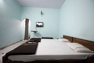 Hotel Swami Sofitel, Agra 4